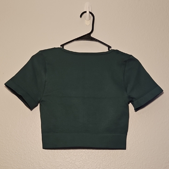 OQQ Square Neck Ribbed Crop Top - Picture 3 of 5
